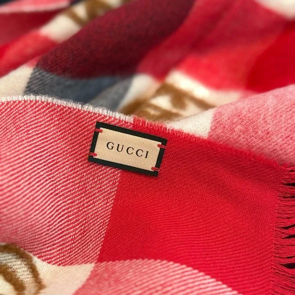 Gucci Red and Cream Checkered Scarf - Picture 2 of 4